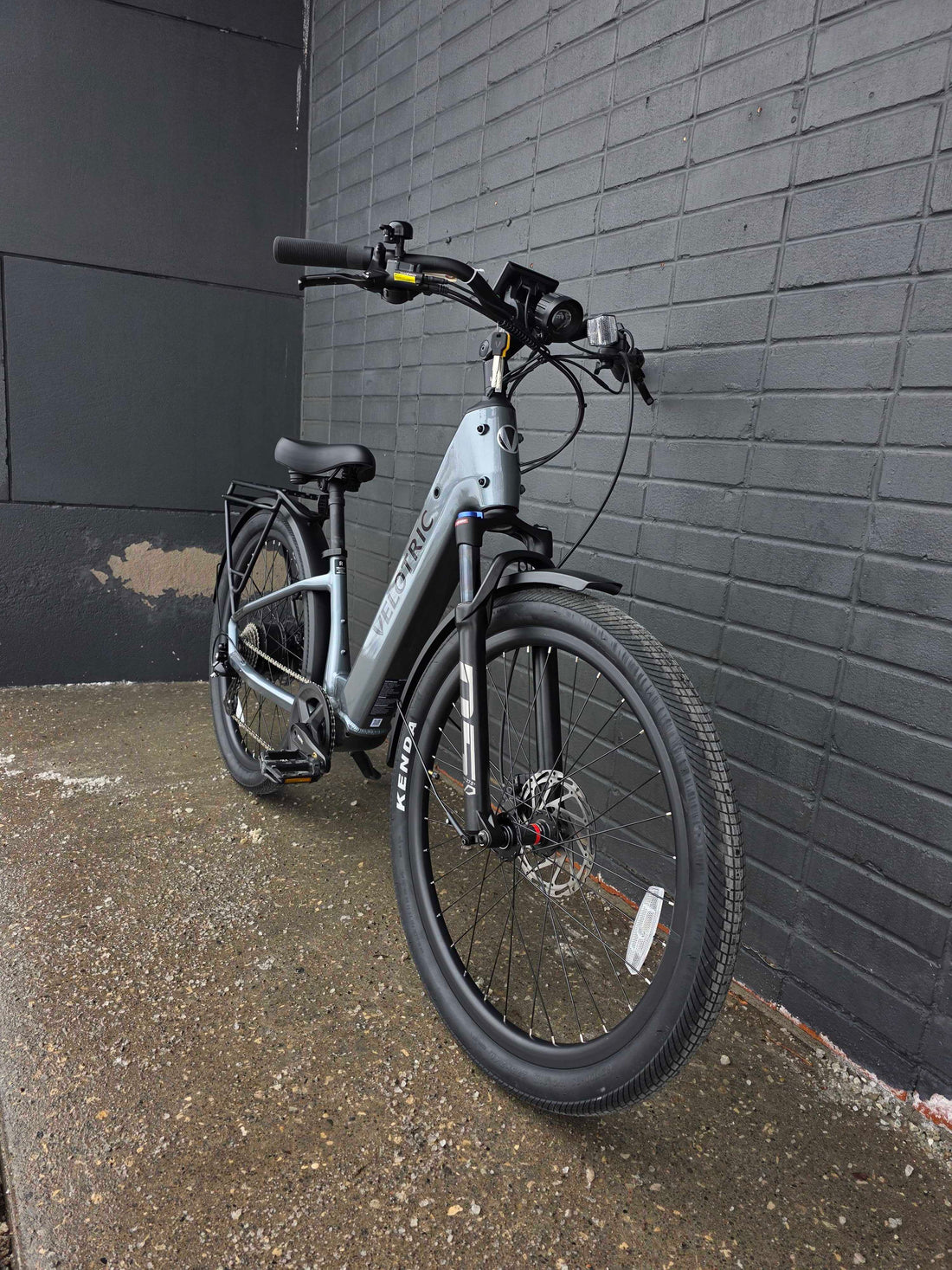 Velotric Discover 2 Step-Through Stone Grey Regular WO#25781 59KMs DEMO