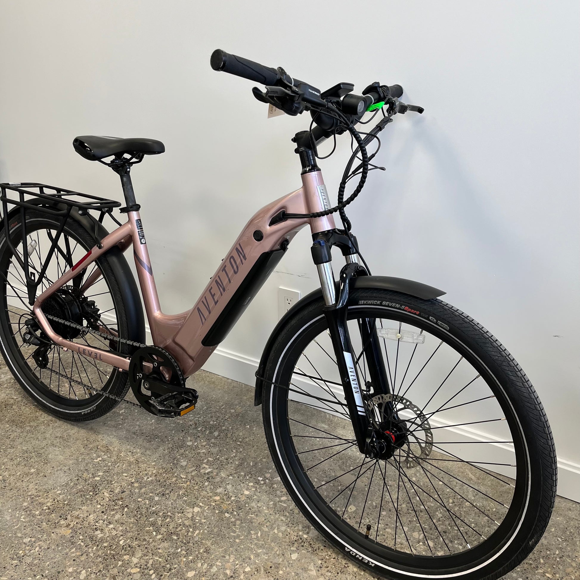 Aventon Level 2 Step-Through Himalayan Large 5'5" - 6'2" DEMO 3787kms WO 22160 - Amego Electric Vehicles
