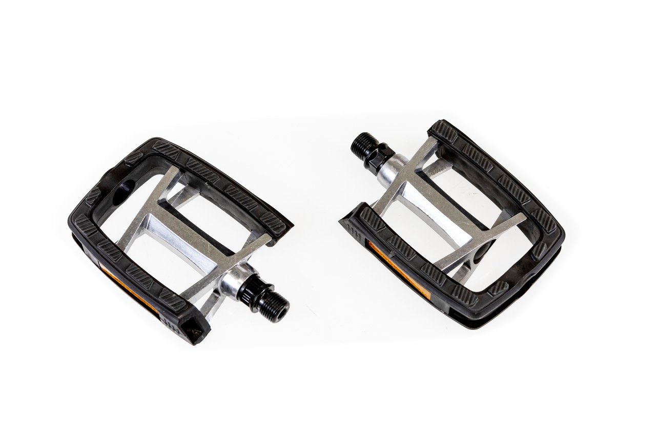 Gazelle Pedal Set - Black/Silver